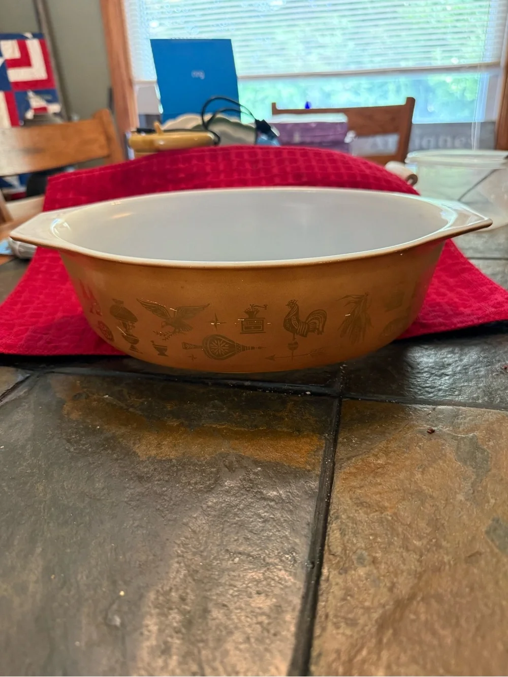 Pyrex Golden Harvest Yellow Casserole with Clear Lid 2 1/2 Quart